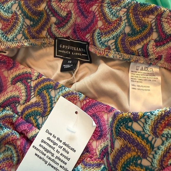 AFRM, Cabi, Etc X Small Box New with Tags - Picture 8 of 8